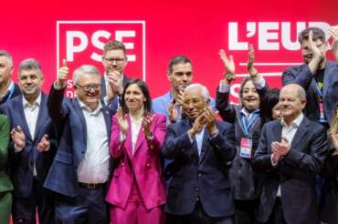 Nicholas Schmit, Elly Schlein,Olaf Scholz, Antonio Costa, Marcel Ciolacu, Pedro Sanchez durante i lavori del Congresso elettorale del Partito Socialista Europe PSE tenutosi a Roma, Sabato, 02 Marzo 2024 (foto Mauro Scrobogna / LaPresse) Nicholas Schmit, Elly Schlein,Olaf Scholz, Antonio Costa, Marcel Ciolacu, Pedro Sanchez during the work of the electoral congress of the Socialist Party Europe PSE held in Rome , Saturday , March 02, 2024. (Photo by Mauro Scrobogna / LaPresse)