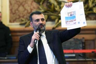 Legge sullo scioglimento dei comuni, come funziona e perché è antidemocratica