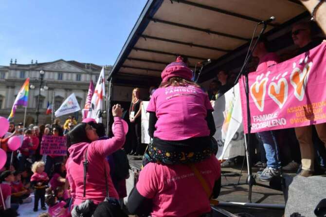 La Cassazione boccia il decreto Salvini: sui documenti potrà tornare “genitore”, via l’obbligo “madre-padre”