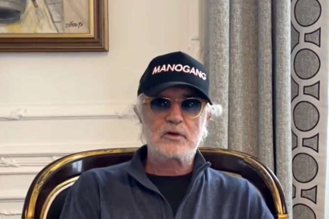 Flavio Briatore nel video pubblicato su Instagram