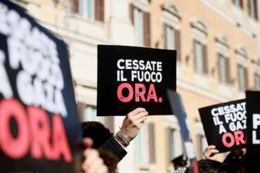 Gaza come Srebrenica, il ricordo di quell’orrore per dire “stop” al genocidio nella Striscia