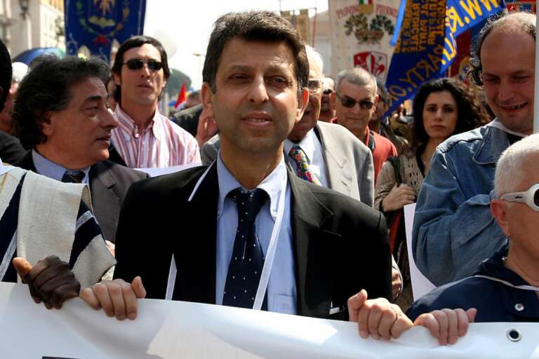 Chi era Riccardo Schicchi, re dell’hard italiano e “padre” di Rocco