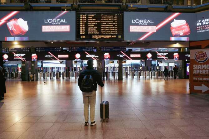 Sciopero treni 23 e 24 novembre: quali sono i garantiti e le modalità di rimborso