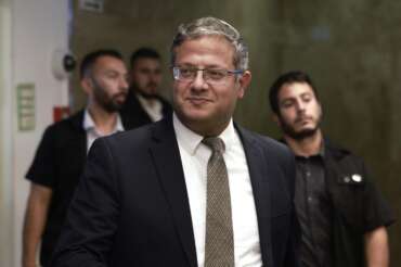 L’accusa di Gideon Levy: “La destra israeliana sogna l’Armageddon”