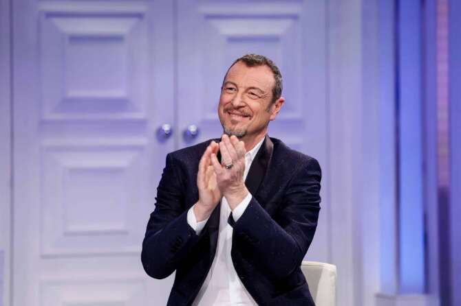 Perché Amadeus lascia la Rai: le voci dell’addio a viale Mazzini e l’approdo su Nove