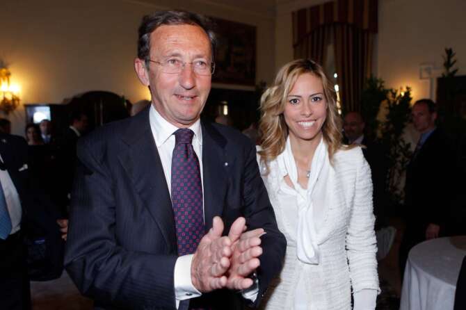 Elisabetta Tulliani: chi è la moglie di Gianfranco Fini. Vita privata e storia della casa ‘incriminata’