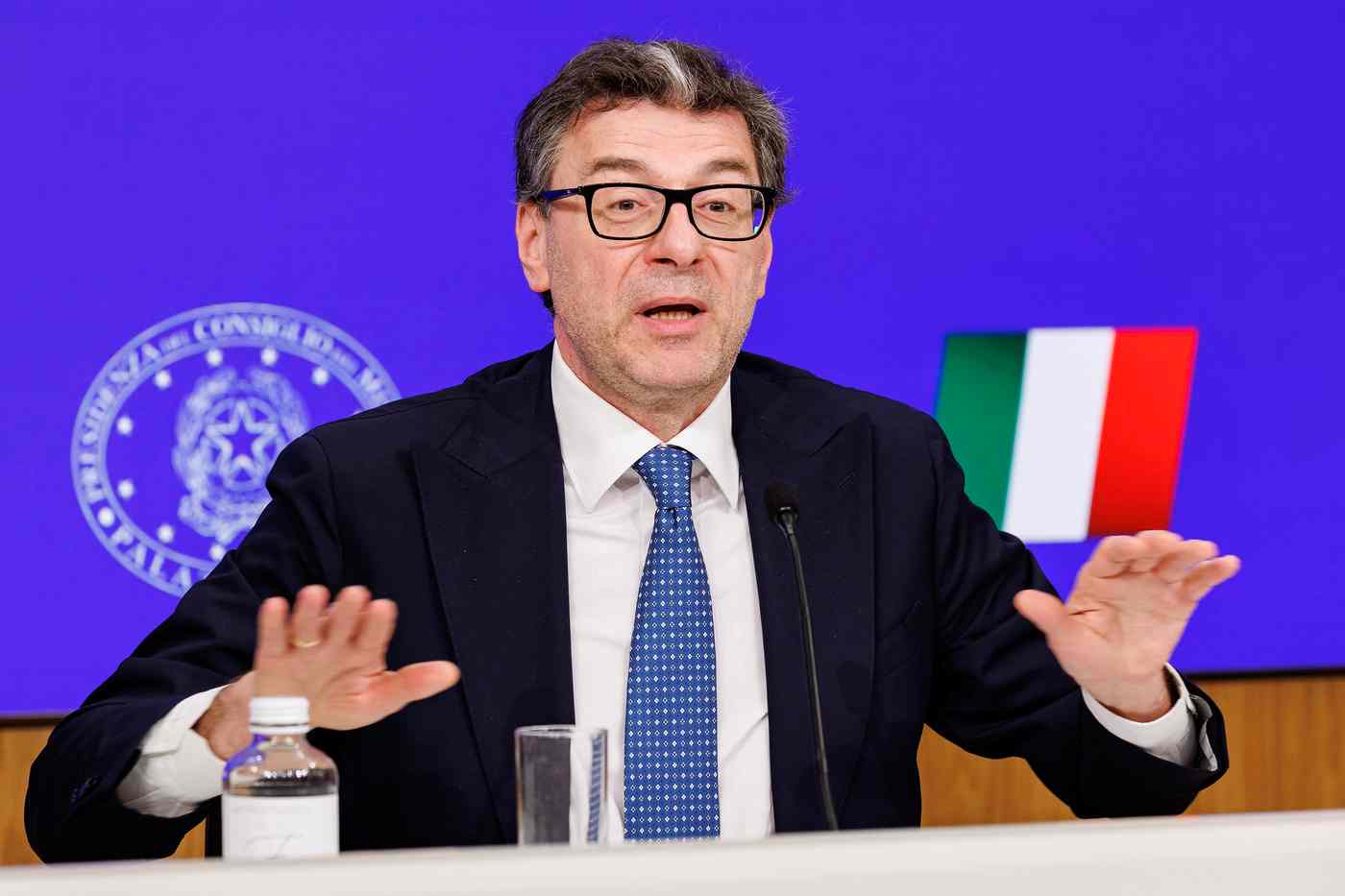 Il Def è un bluff, zero numeri e tanti flop: cosa prevede la manovra che non c’è