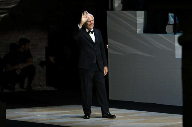 Lo stilista Giorgio Armani
