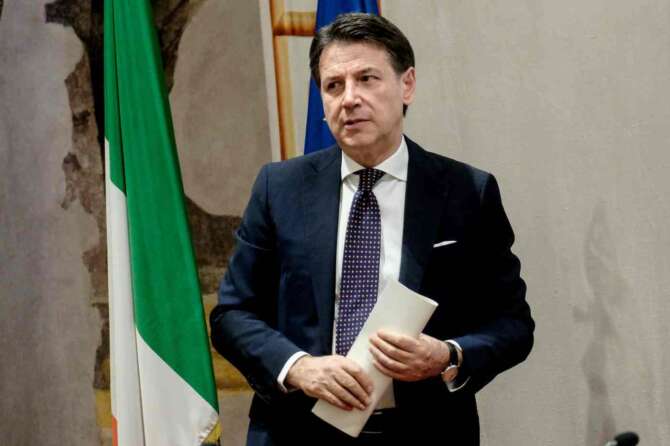 Conte e le Procure provano a demolire il PD, ecco la giustizia a orologeria