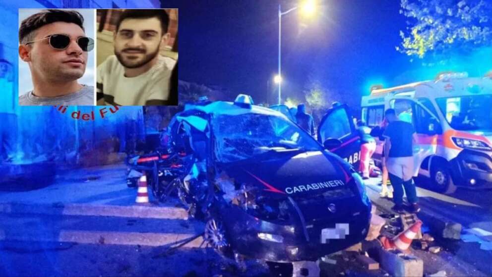 Drammatico incidente a Campagna. Nella foto grande (da Viglili del Fuoco) l’auto dei carabinieri travolta e nel riquadro le due vittime: Francesco pastore e Domenico Ferraro (foto da Corriere della Sera).