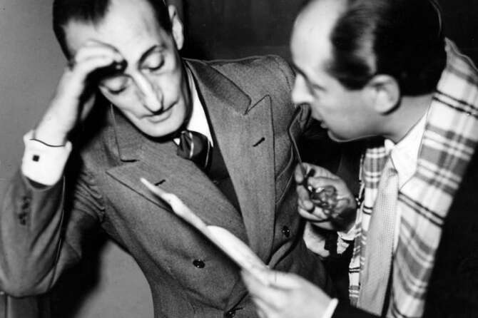 Totò diventa un marchio, immagine e nomi di locali e ristoranti dovranno cambiare: la battaglia degli eredi