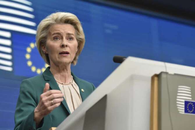 European Commission President Ursula von der Leyen speaks during a media conference at an EU summit in Brussels, Thursday, April 18, 2024. The leaders of Belgium and the Czech Republic are warning their European Union partners to take urgent action to prevent Russian interference in June’s Europe-wide elections. (AP Photo/Harry Nakos) Associated Press/LaPresse