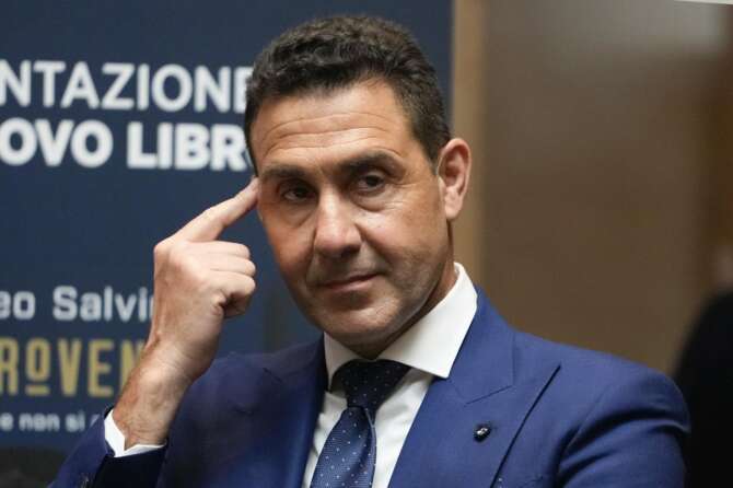 Perché il generale Vannacci rischia l’ineleggibilità alle elezioni europee