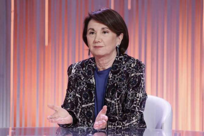 La Ministra eugenia Roccella alla trasmissione Cinque Minuti dopo le contestazioni da parte delle studentesse dei movimenti femministi agli Stati Generali della Natalità —Politica— Roma, Italia – Giovedì 09, Maggio 2024 (foto Cecilia Fabiano / LaPresse) Minister Eugenia Roccella guest at the program Five Minutes after the protests by students of the feminist movements at the General States of Birth – Politics – Rome, Italy – Thursday , May 9 , 2024 (photo Cecilia Fabiano / LaPresse)