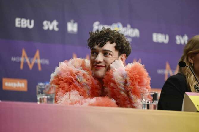 Nemo representing Switzerland with the song “The code” looks on during a press meeting with the entries that advanced to the final after the second semi-final of the 68th edition of the Eurovision Song Contest at the Malmö Arena, in Malmö, Sweden, Thursday, May 9, 2024. (Jessica Gow/TT News Agency via AP) Associated Press/LaPresse