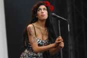 Amy Winehouse, il suo genio prematuro e la sua anima fragile nel film “Back to Black”