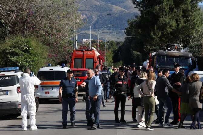 Strage di Casteldaccia, gli operai non dovevano scendere nella vasca: non era previsto dall’appalto