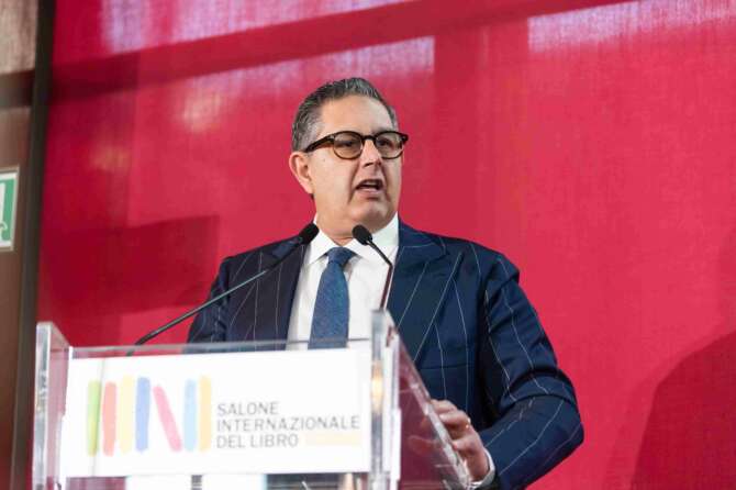 Toti in silenzio davanti al pm: il governatore si è avvalso della facoltà di non rispondere