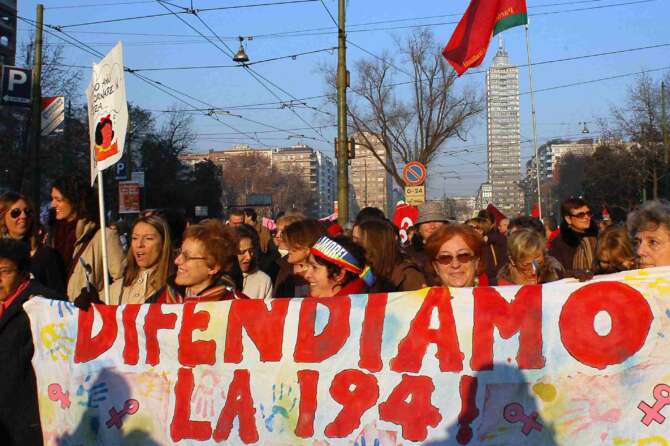 Aborto, meloniani e Vannacci firmano manifesto pro-vita: “194 sotto attacco”