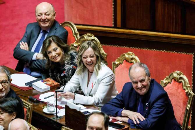 La maggioranza calpesta la democrazia: se il voto non piace si ripete