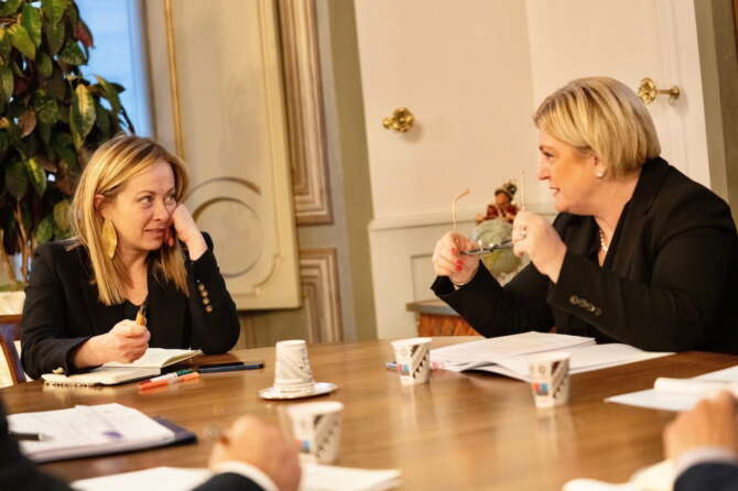 Giorgia Meloni e il ministro del Lavoro Marina Elvira Calderone