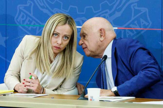 Governo Meloni fuorilegge e bugiardo sulle carceri