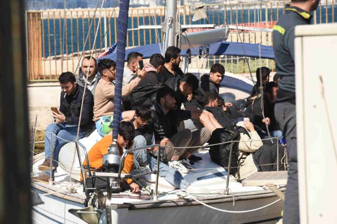 Espulsioni nei paesi sicuri sono illegali, i migranti vincono i ricorsi