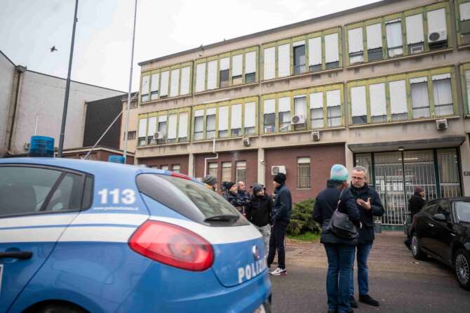 Rivolta (già finita) nel carcere Beccaria di Milano: il penitenziario degli orrori