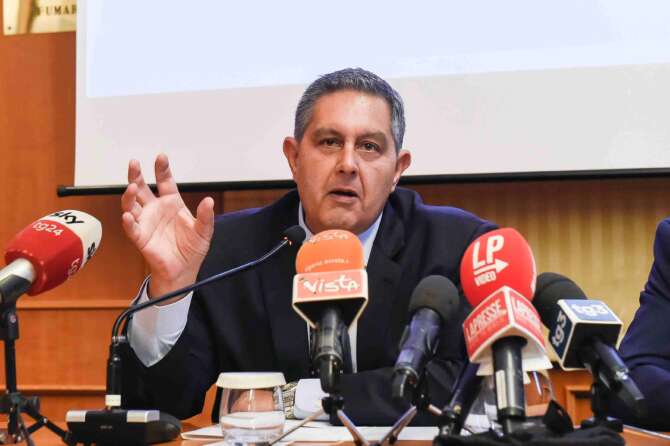 Cosa ha detto Giovanni Toti ai Pm: “Mai preso un euro, sempre perseguito l’interesse pubblico”