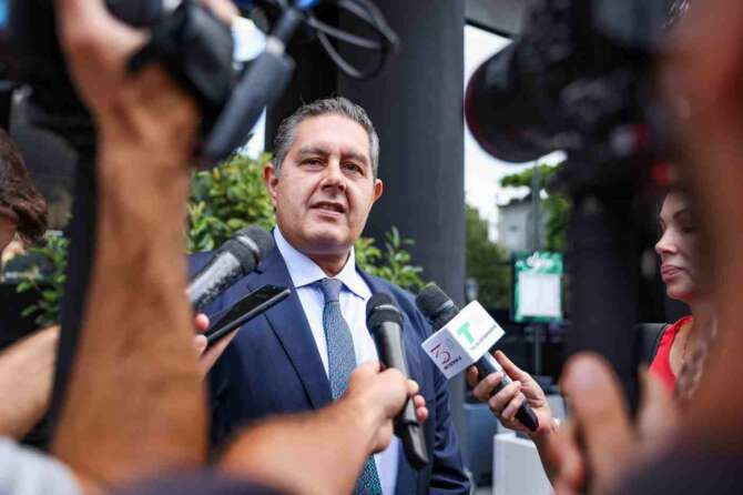 Giovanni Toti e il raid dei PM: preso lo scalpo al governatore della Liguria