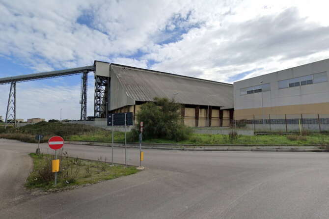 Lo zuccherificio di Brindisi dove è morto l’operaio