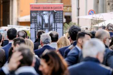 Suicidi in carcere, i penalisti proclamano tre giorni di sciopero
