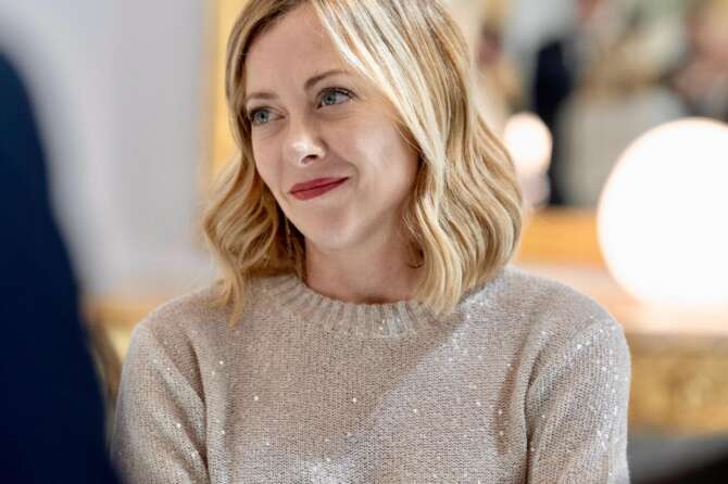 Meloni si ‘consegna’ all’antimafia: “Bossi, Fini ed io abbiamo fatto una legge criminale”