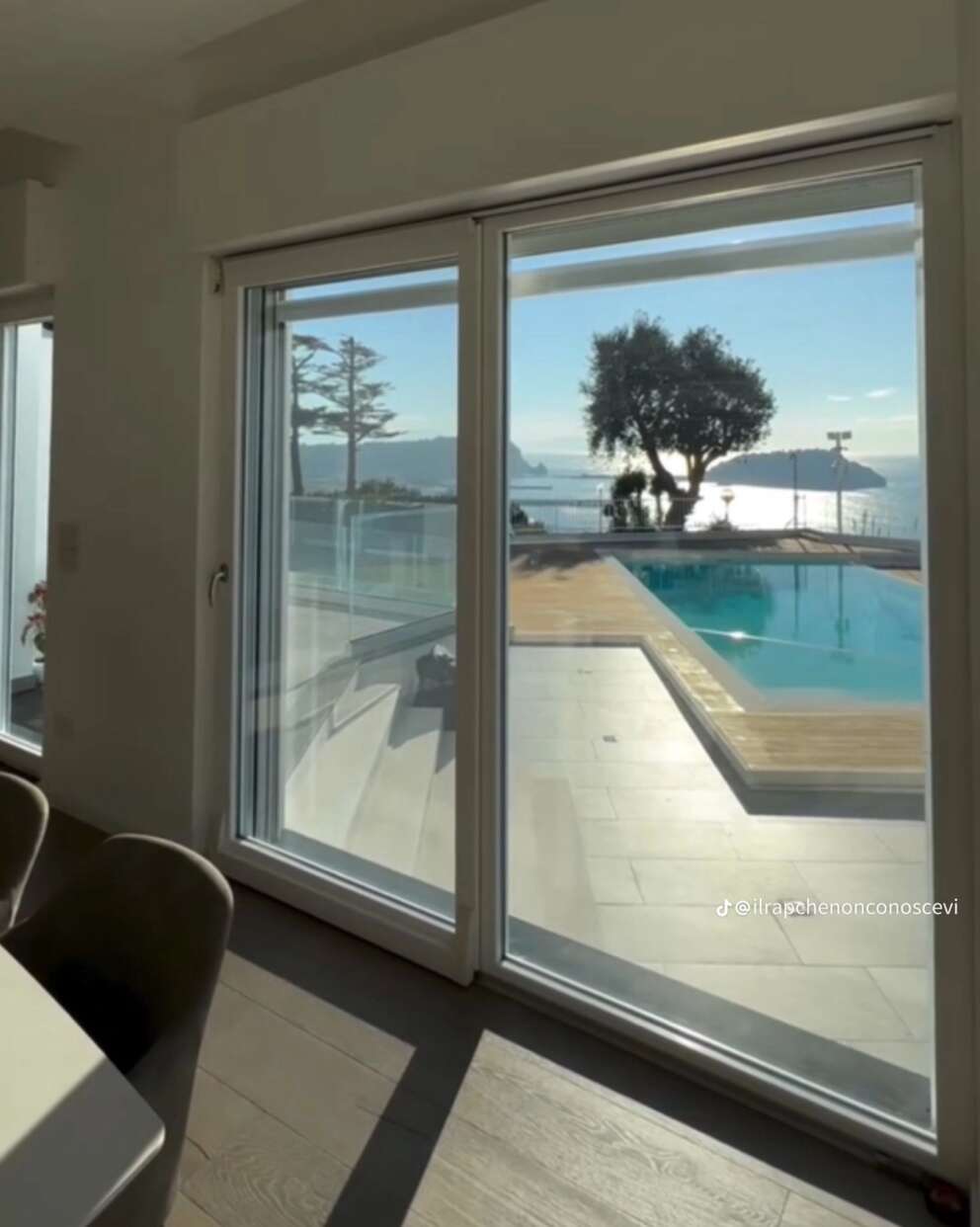 Piscina casa Geolier