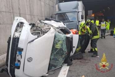 Incidente in tangenziale a Milano, due morti e 2 feriti gravi: chi sono le giovani vittime, andavano a lavoro