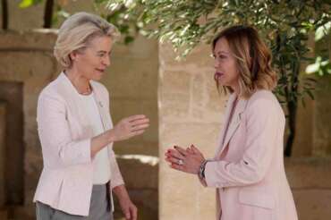 L’Ue cerca un contentino per blindare von der Leyen e giubilare la Meloni