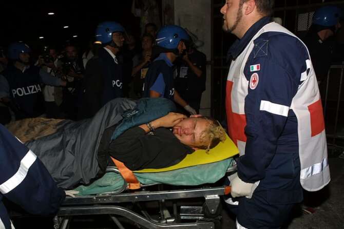 Scuola Diaz Genova 2001 5809550_large