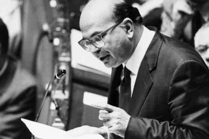 Quando Craxi diceva: “L’Olp ha diritto alla lotta armata”