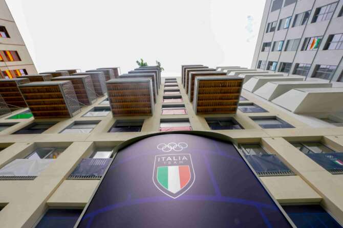 Olimpiadi 2024 di Parigi, la cerimonia di inaugurazione: quando sfilerà l’Italia e dove vederla