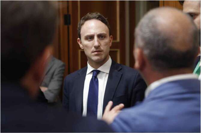 Intervista a Piero De Luca: “Pnrr? Con Meloni è diventato il Piano Nazionale dei Ritardi e dei Rinvii”