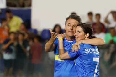 Matteo Renzi , Elly Schlein alla Partita del Cuore allo Stadio Gran Sasso d’Italia L’Aquila , Italia — Martedì 16 luglio 2024 – Cronaca – (foto di Cecilia Fabiano/LaPresse) Matteo Renzi , Elly Schlein at Heart Match at Gran Sasso of Italy Stadium L’Aquila , Italy – Tuesday , July 16, 2024 – News – (photo by Cecilia Fabiano/LaPresse)
