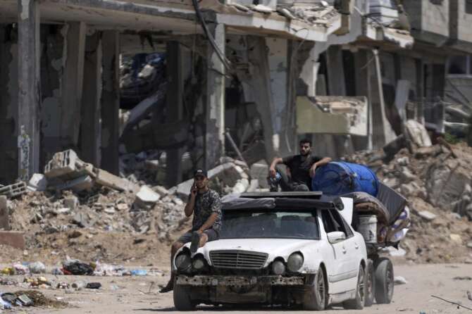 Gaza, l’orrore dell’esercito israeliano: civili palestinesi al posto dei cani suicidi nei tunnel