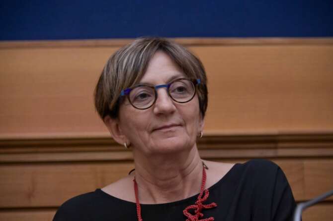 Intervista a Cecilia D’Elia: “Governo Meloni? Carceri disumane e ostacoli all’aborto, se non è svolta autoritaria questa”