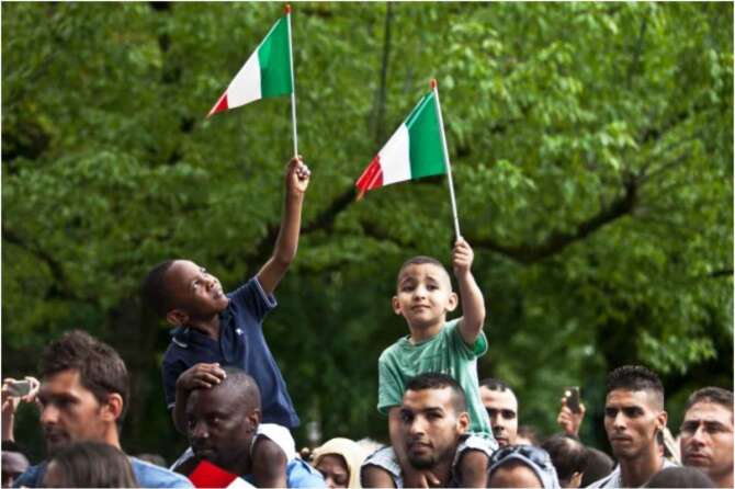 Tutte le balle raccontate ai ragazzi degli immigrati