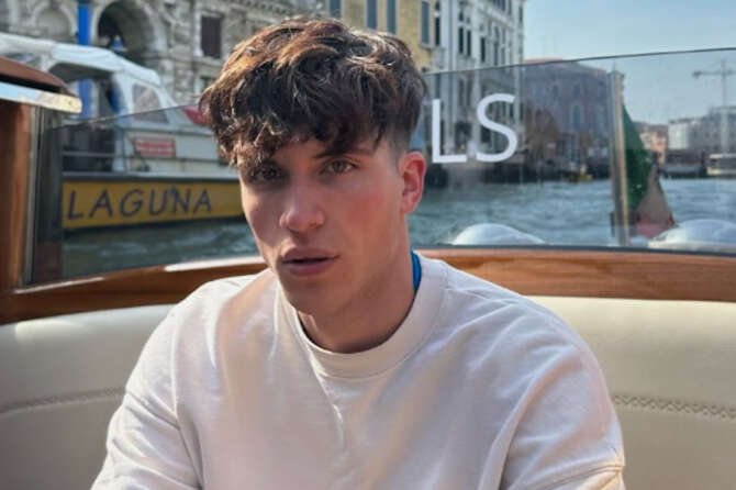 Stefano Cirillo: chi è il tiktoker che ha rivelato in video di avere la leucemia