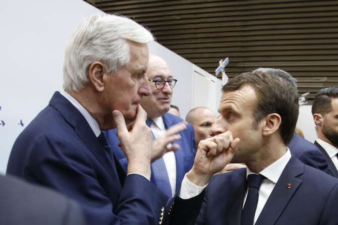 Macron, novello Lupin: con la nomina di Barnier ruba alla sinistra per dare alla destra