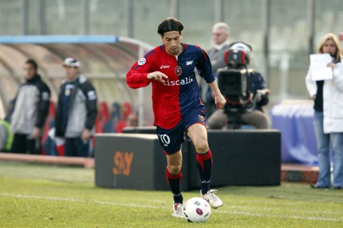 © Lapresse 14-01-2007 Cagliari Sport Calcio Cagliari Ascoli Campionato TIM Serie A 2006 2007 nella foto Andrea Capone