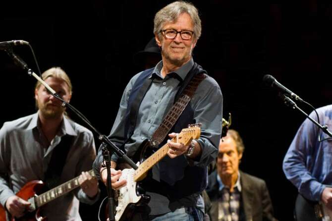 Eric Clapton ha annunciato un nuovo album, il prossimo 4 ottobre uscirà ‘Meanwhile’: prosegue il tour 2024 di ‘Slowhand’