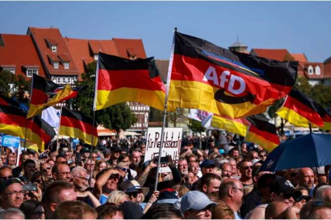 Intervista ad Angelo Bolaffi: “L’ex DDR ha rialzato il muro, il populismo divora la Germania”