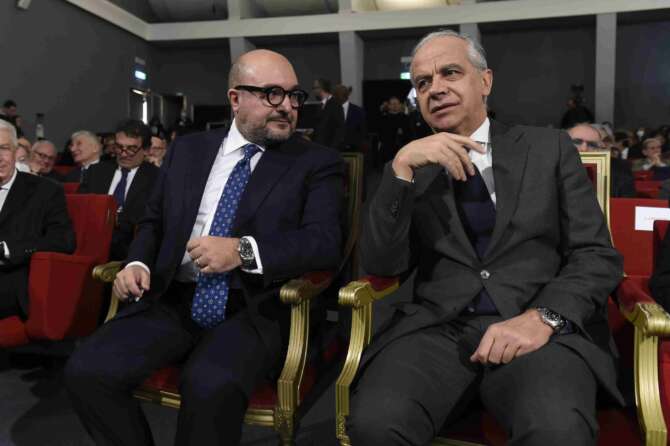 Sangiuliano si deve dimettere, ma prima di lui tocca a Piantedosi per la strage di Cutro